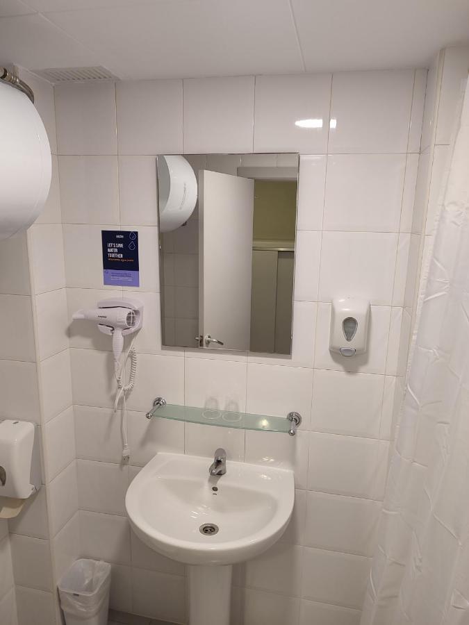 Hotel Blauet By Bossh Hotels El Prat de Llobregat Extérieur photo