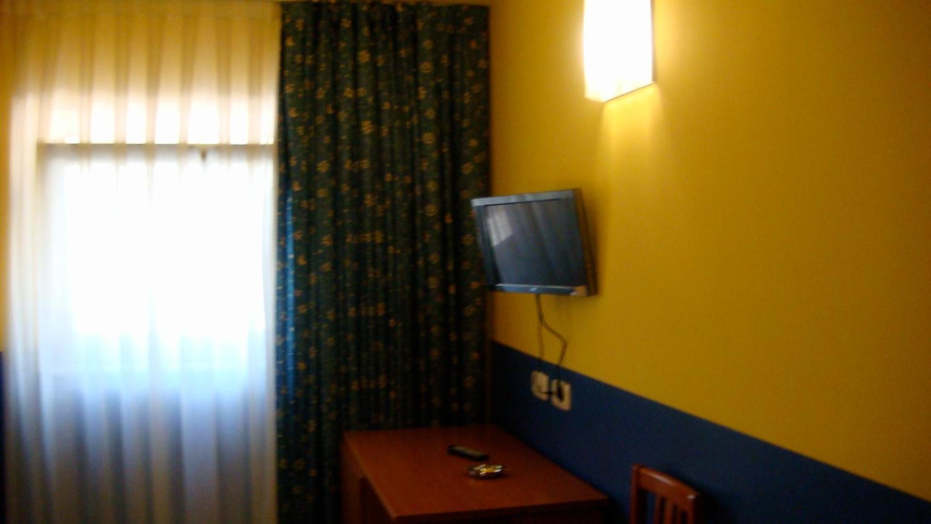 Hotel Blauet By Bossh Hotels El Prat de Llobregat Extérieur photo