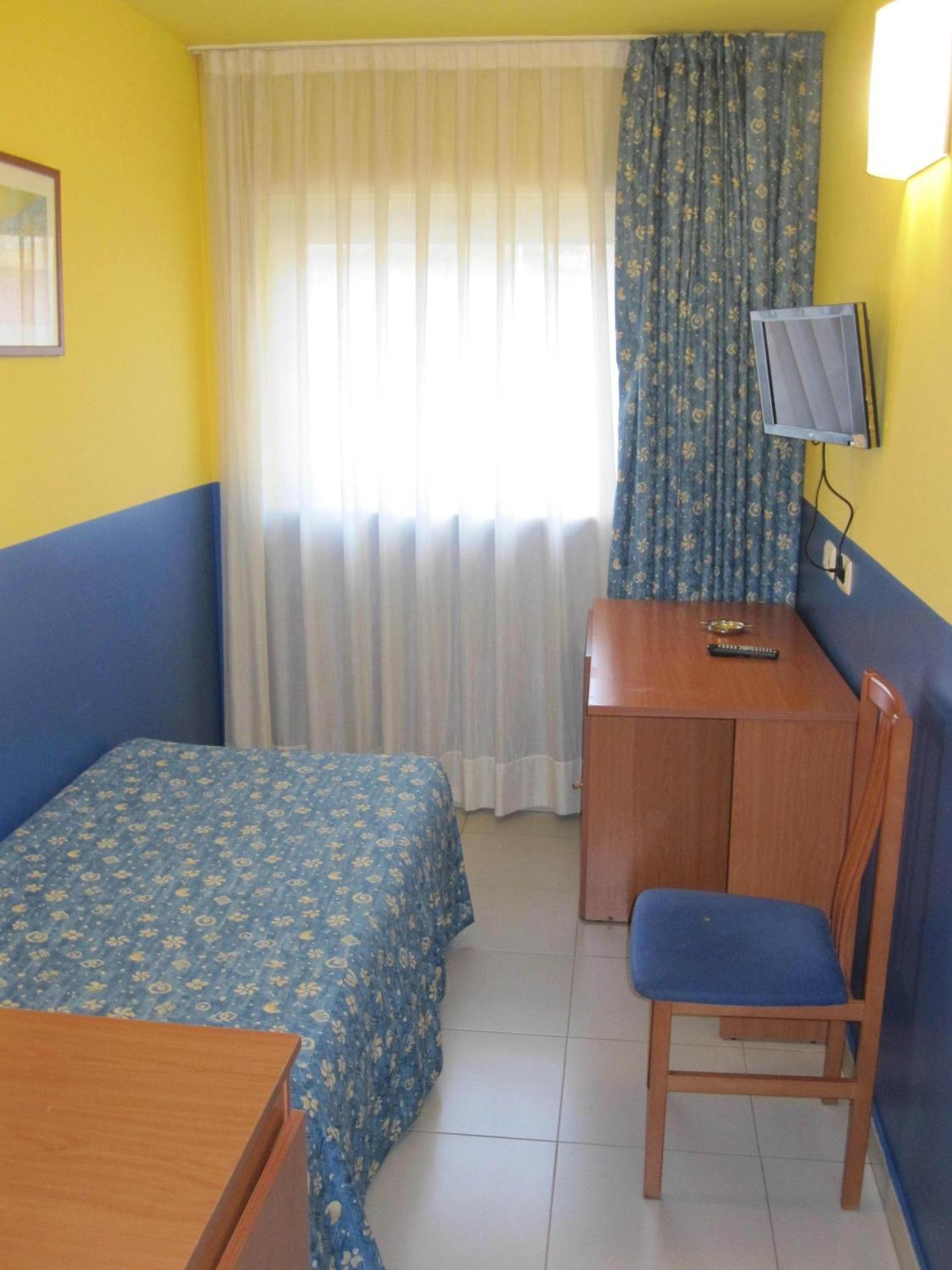 Hotel Blauet By Bossh Hotels El Prat de Llobregat Extérieur photo